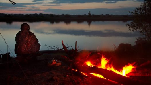 Готовимся к рыбалке с ночевкой: всё необходимое в одном списке