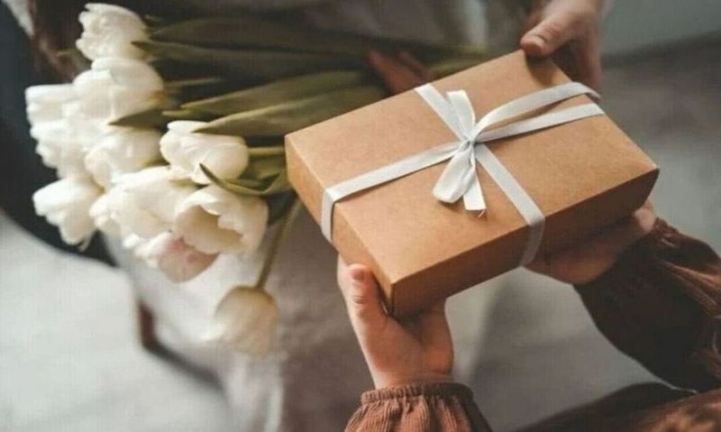 Необычные подарки для тех, кто имеет всё: идеи, которые запомнятся надолго